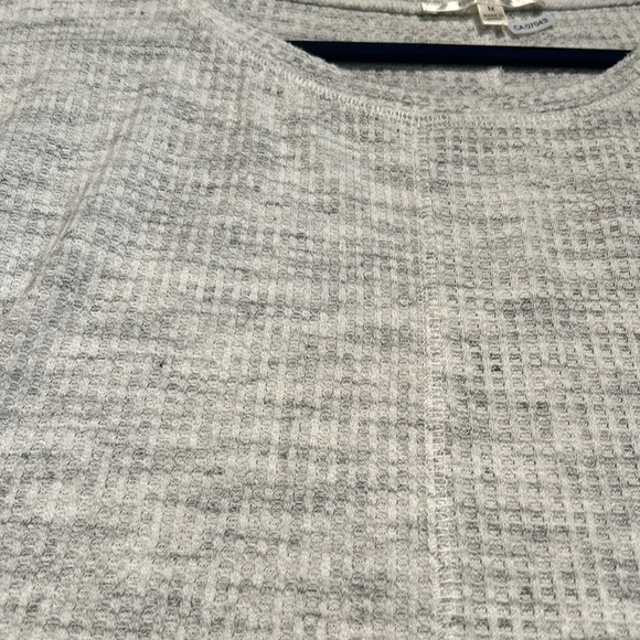 Cyrus medium Dolman style waffle Top - Picture 9 of 10